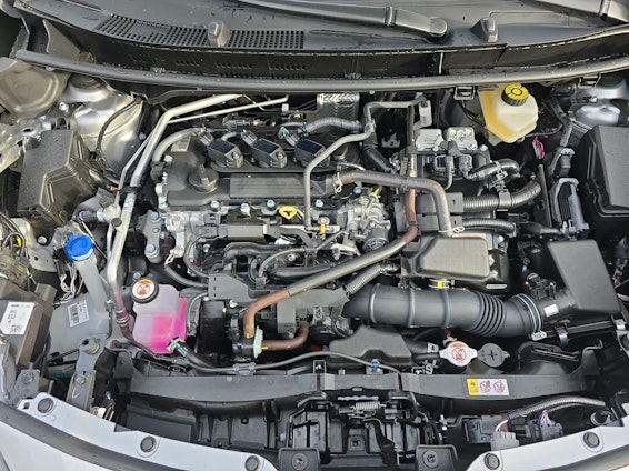 Vehicle image 15 Vehicle image 15