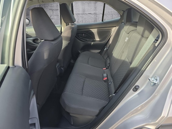 Vehicle image 9 Vehicle image 9