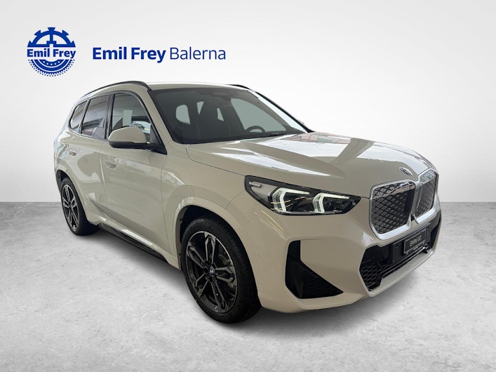 Vehicle image BMW iX1