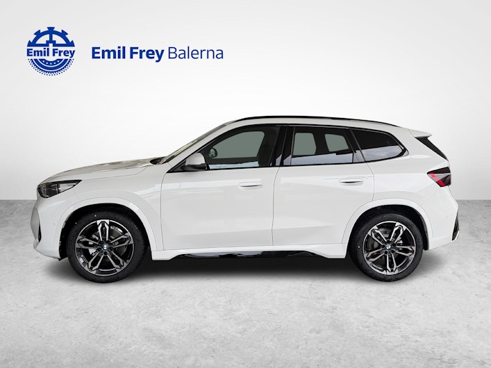 Vehicle image BMW iX1