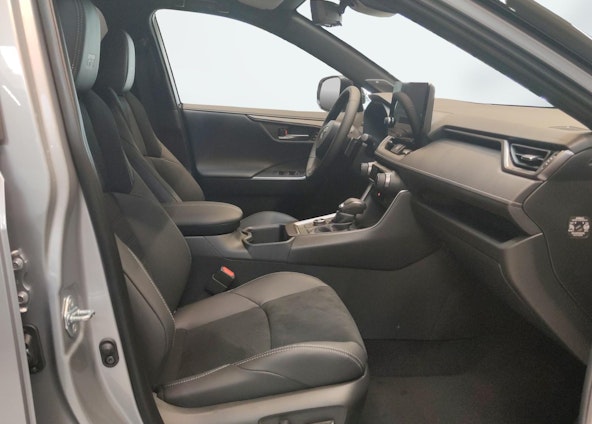 Vehicle image 9 Vehicle image 9