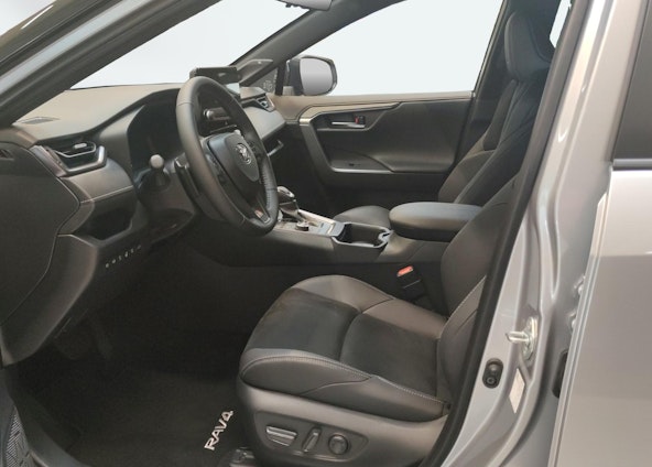 Vehicle image 8 Vehicle image 8