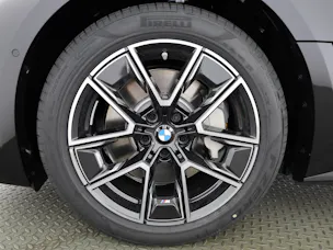 BMW i4 xDrive40