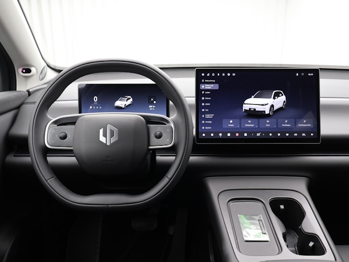 Vehicle image LEAPMOTOR C10