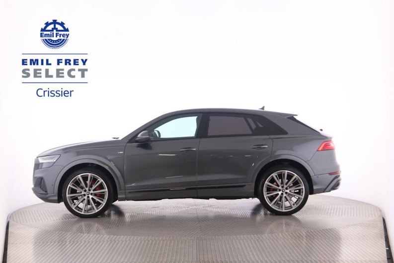 Vehicle image AUDI Q8
