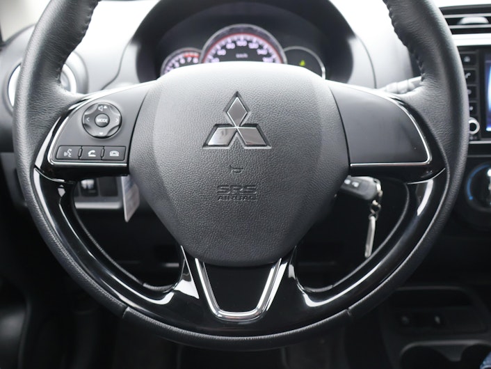 Vehicle image MITSUBISHI SPACE STAR