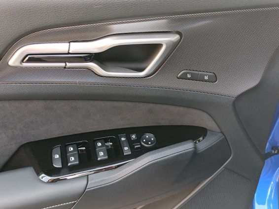 Vehicle image 6 Vehicle image 6