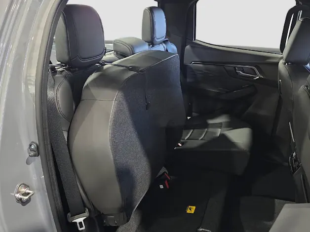 Isuzu D-Max Crew Pick-up 1.9 DDi N60 Nitro Sport 4x4