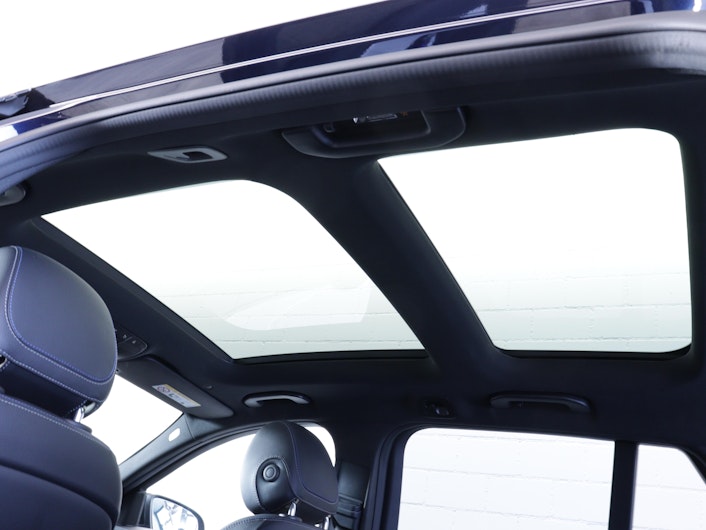 Vehicle image MERCEDES-BENZ C 220