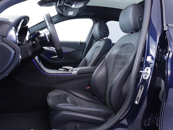 Vehicle image MERCEDES-BENZ C 220