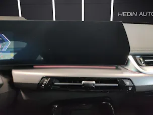 BMW X1 30e xDrive paddles