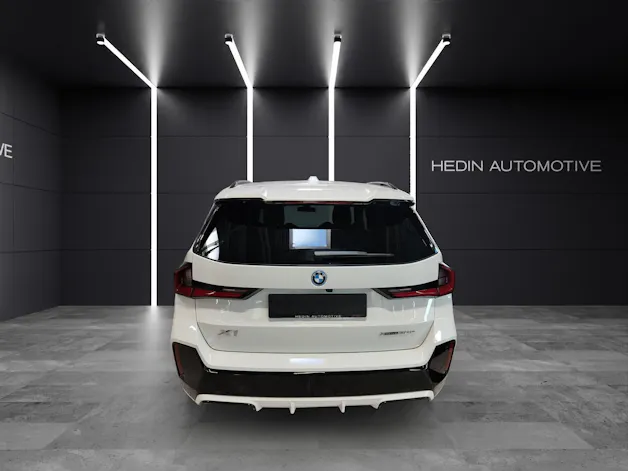 BMW X1 30e xDrive paddles