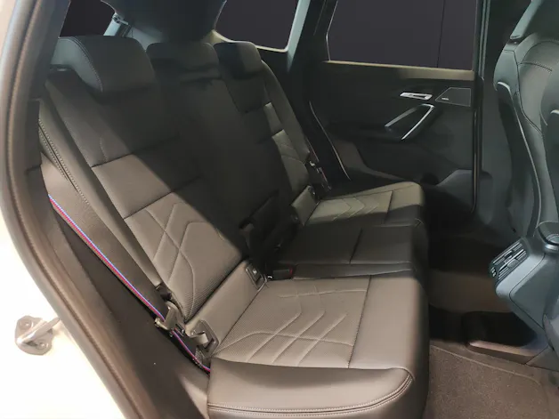 BMW X1 30e xDrive paddles