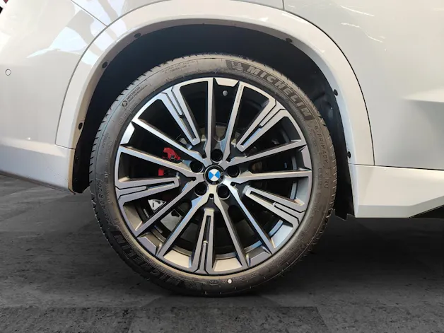 BMW X1 30e xDrive paddles
