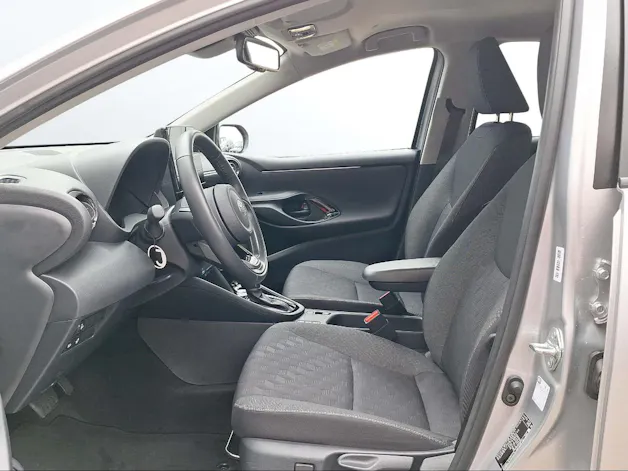 Toyota Yaris 1.5 VVT-i HSD Trend