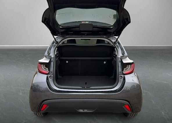 Vehicle image 4 Vehicle image 4