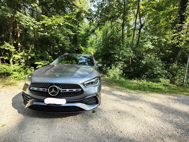 Mercedes-Benz GLA 250 e AMG Line