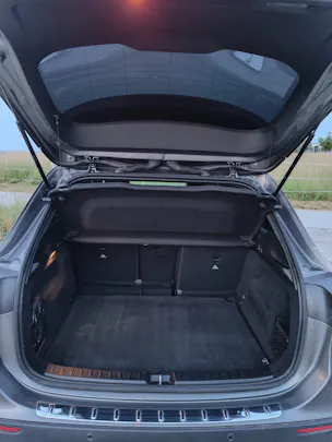 Mercedes-Benz GLA 250 e AMG Line