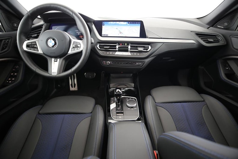 Vehicle image BMW 2 SERIES