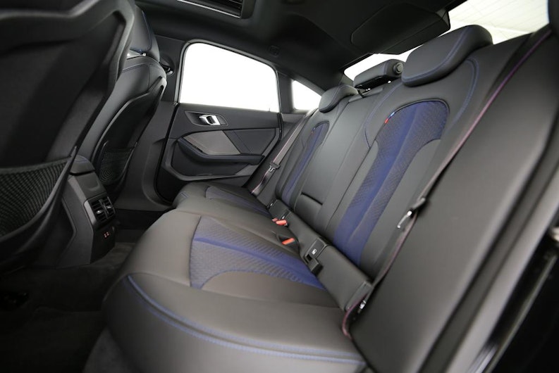 Vehicle image BMW 2 SERIES