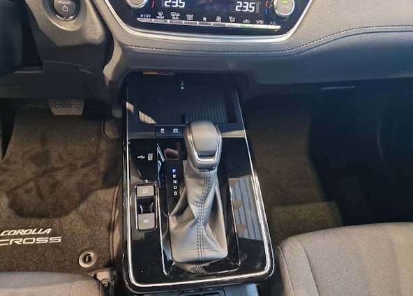 Vehicle image 15 Vehicle image 15