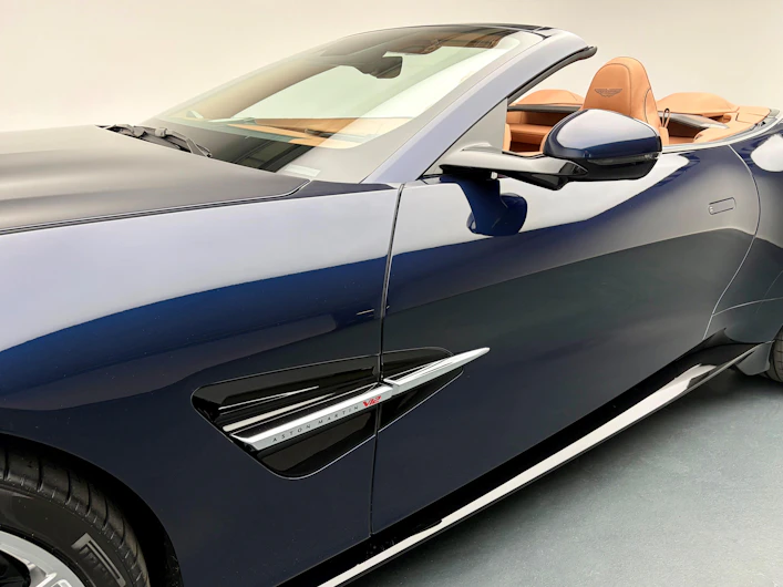 Fahrzeugbild ASTON MARTIN V12 Vanquish