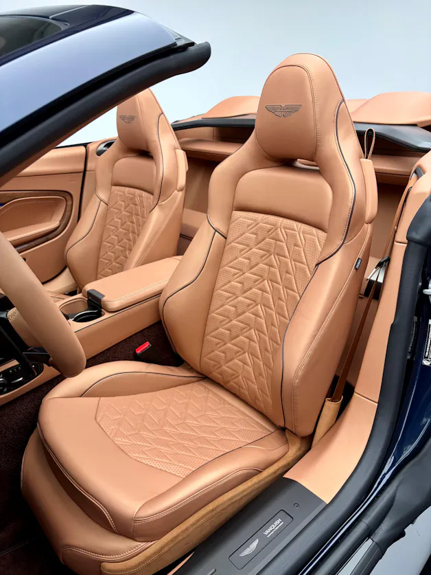 Aston Martin Vanquish Volante 5.2 V12 Bi-Turbo