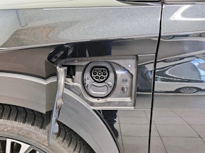 Vehicle image LEXUS RZ 450e Comfort