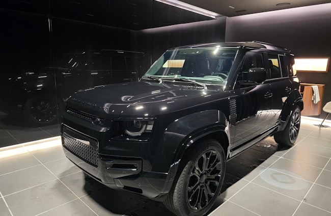 First vehicle image First vehicle image