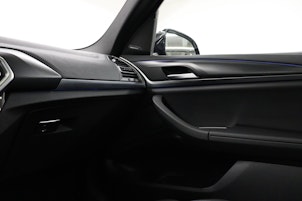 Vehicle image BMW X3 30e xDrive