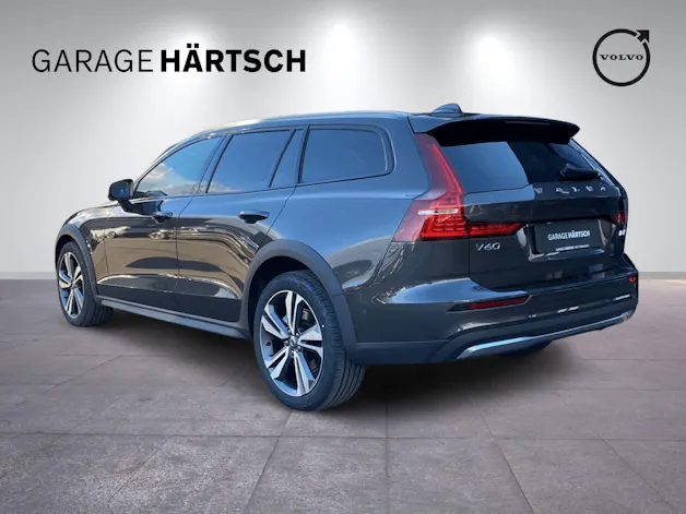Volvo V60 Cross Country 2.0 B4 Plus AWD