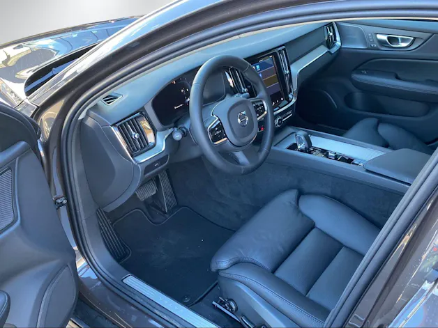 Volvo V60 Cross Country 2.0 B4 Plus AWD