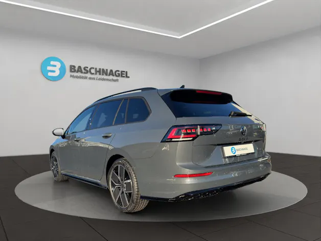 VW Golf Variant 1.5 eTSI mHEV R-Line DSG