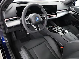 BMW 550e xDrive Touring