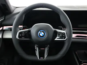 BMW 550e xDrive Touring