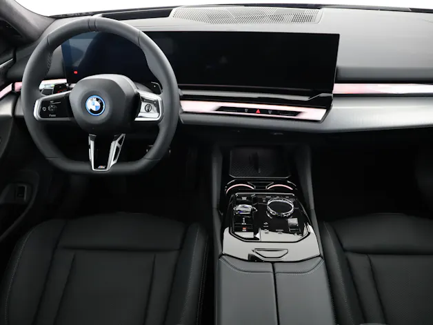 BMW 550e xDrive Touring