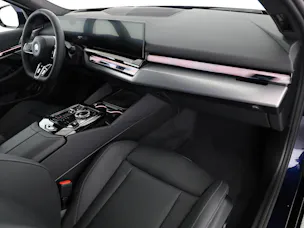 BMW 550e xDrive Touring