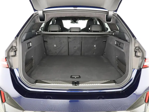 BMW 550e xDrive Touring