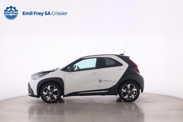 Vehicle image 3 Vehicle image 3