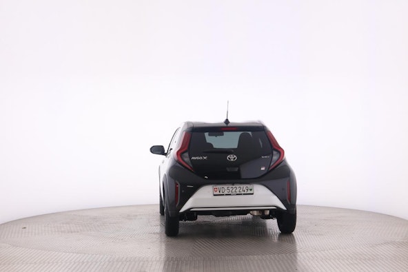 Vehicle image 13 Vehicle image 13