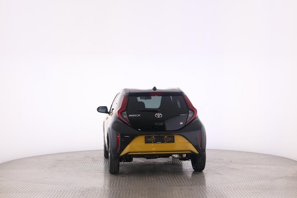 Vehicle image 8 Vehicle image 8