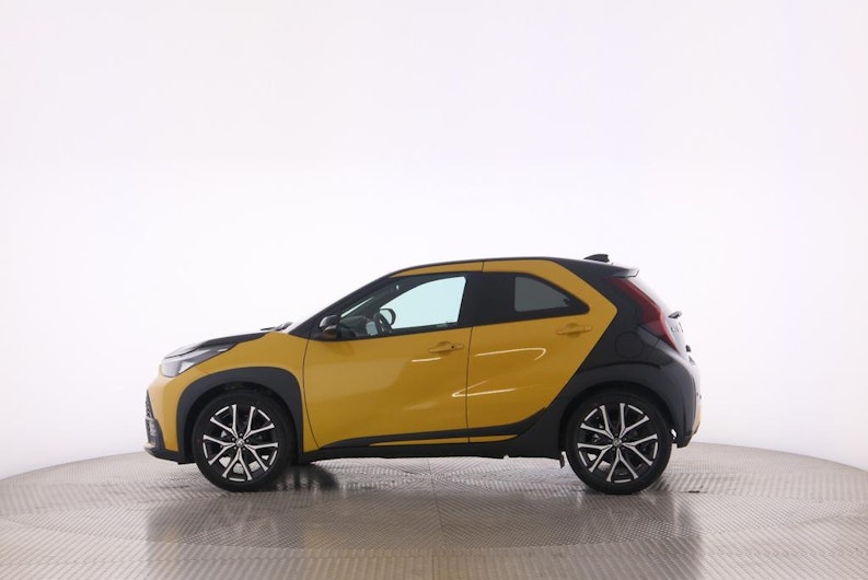 Vehicle image TOYOTA AYGO X