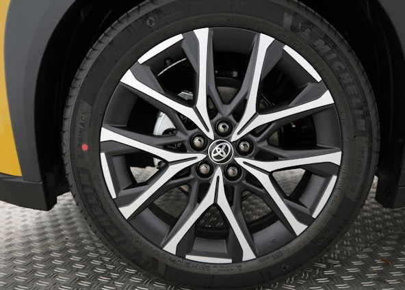 Vehicle image 14 Vehicle image 14