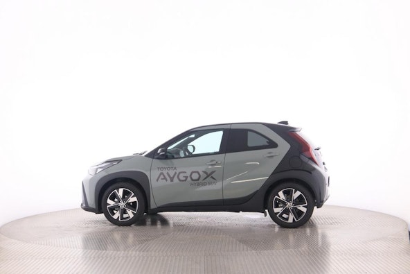 Vehicle image 2 Vehicle image 2