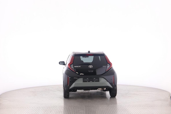 Vehicle image 8 Vehicle image 8