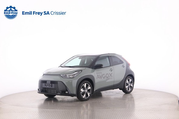 First vehicle image First vehicle image