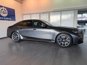 Vehicle image BMW M5 xDrive