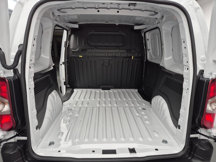 Vehicle image TOYOTA PROACE CITY