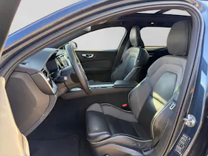 Volvo V60 2.0 B5 Ultimate Dark AWD