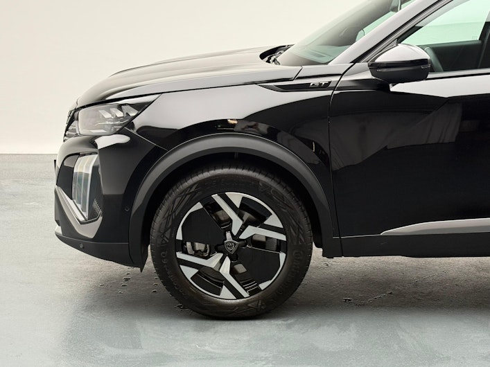 Vehicle image PEUGEOT 2008